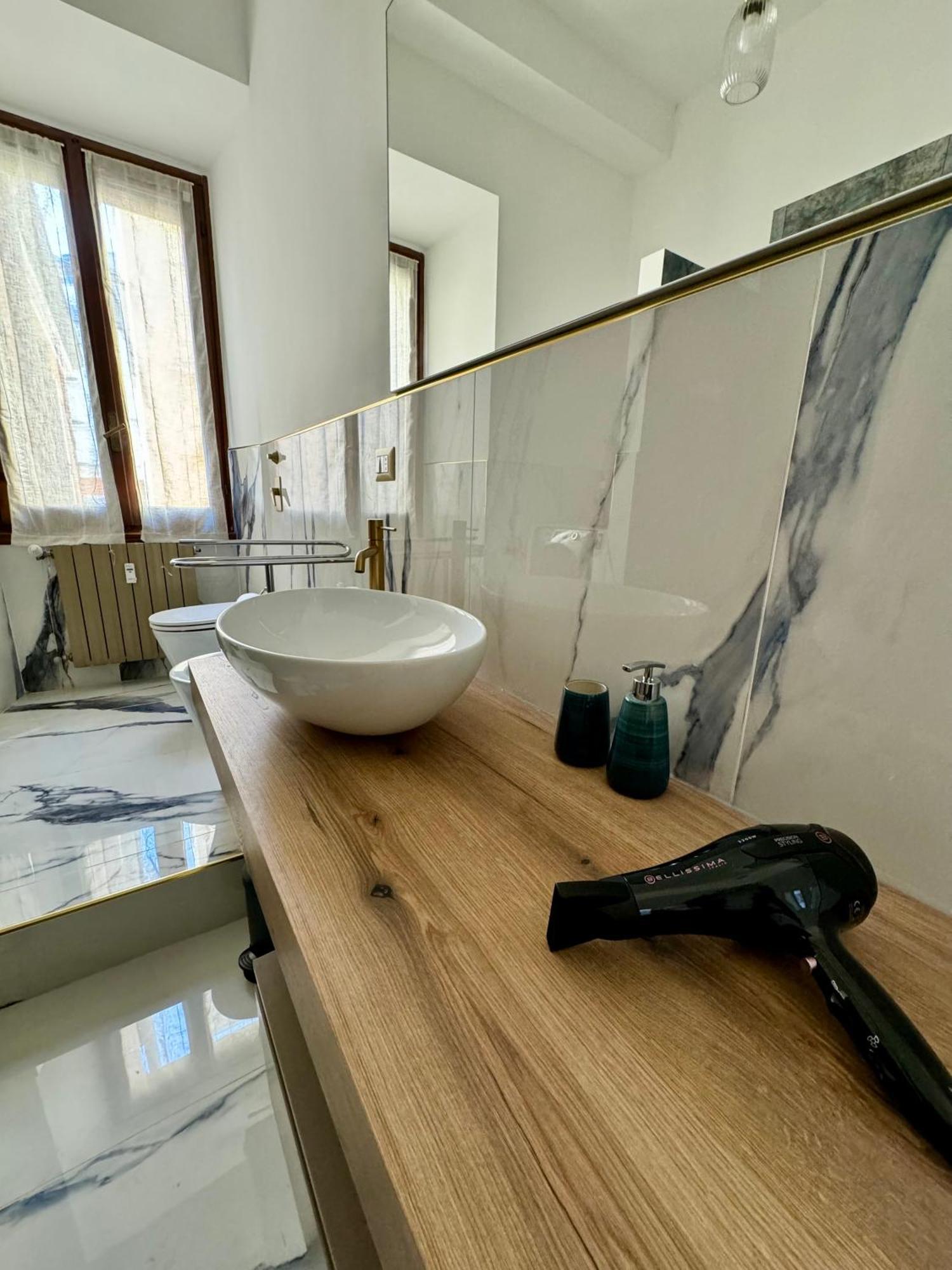 Suite Boutique Moscova Milánó Kültér fotó